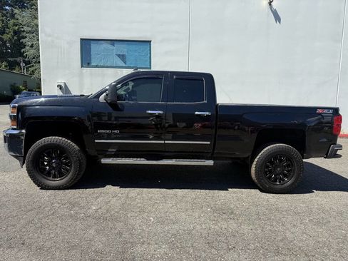 Used 2015 Chevrolet Silverado 2500 LTZ AWD/4WD image 2