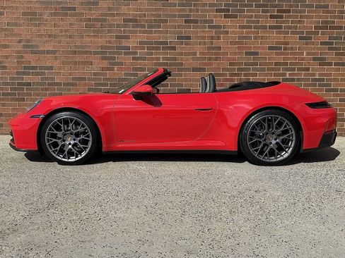 Certified 2025 Porsche 911 Carrera image 2