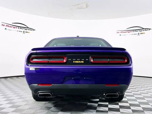 Used 2016 Dodge Challenger R/T w/ Driver Convenience Group image 7