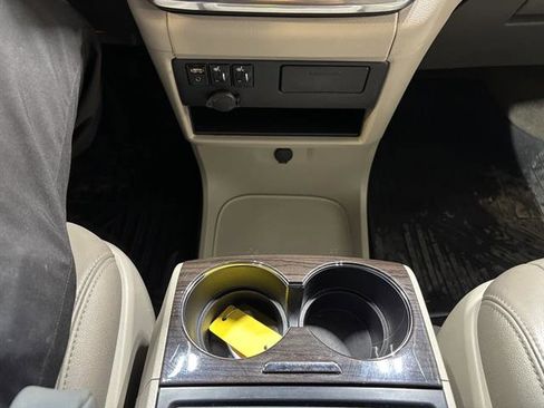 Used 2017 Toyota Sienna XLE w/ XLE Navigation Package image 12