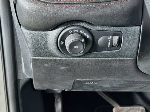 Used 2023 Dodge Durango GT AWD/4WD image 13