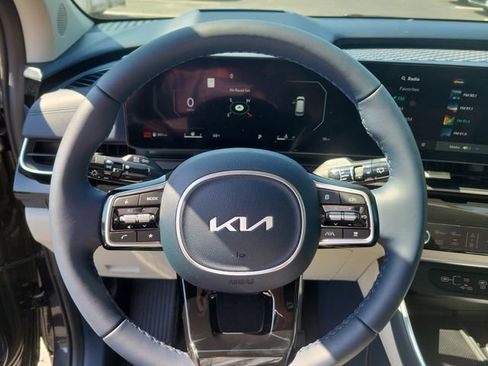 New 2026 Kia Carnival SX Prestige FWD image 17