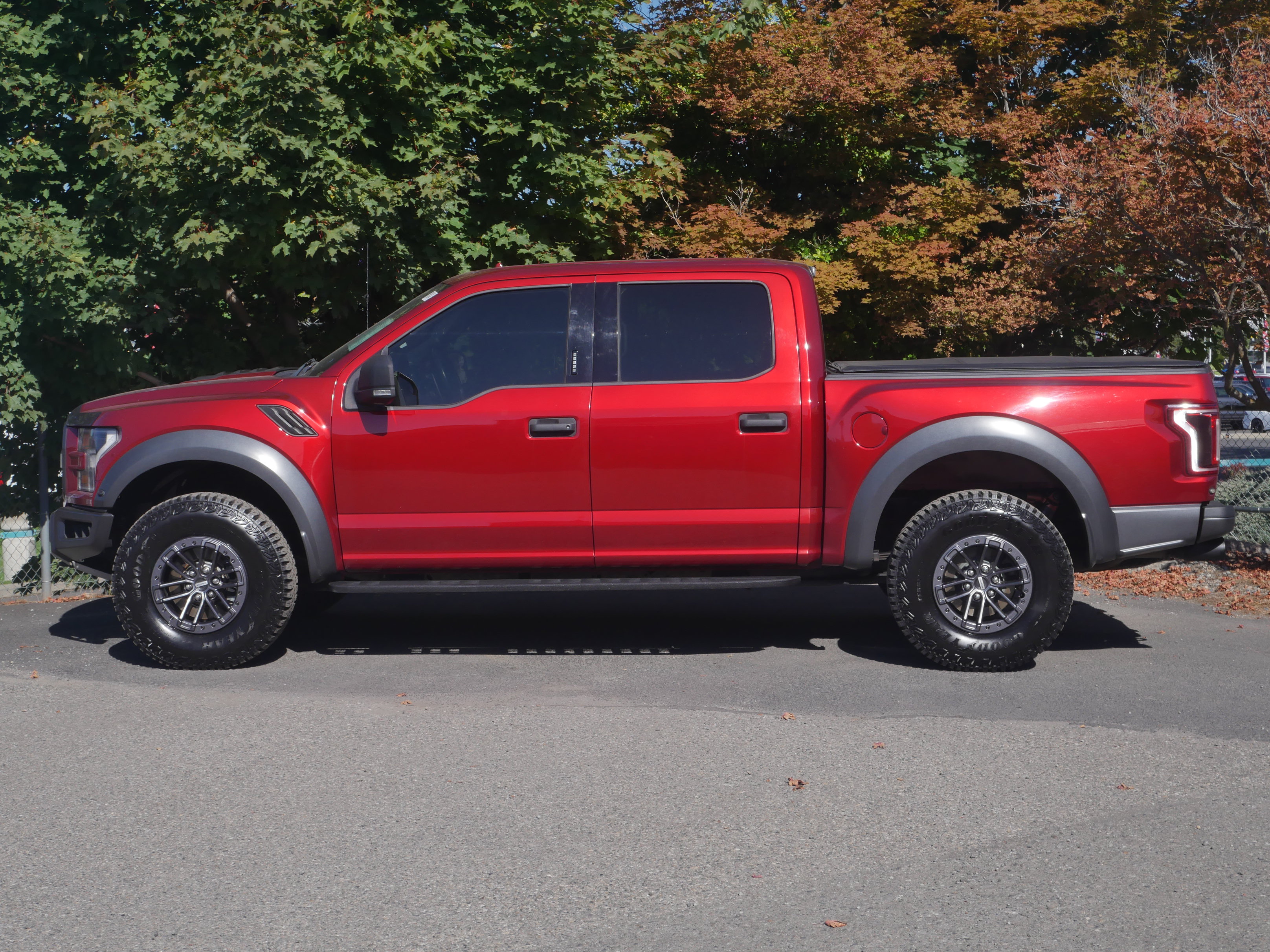 Used 2019 Ford F150 Raptor AWD/4WD image 16