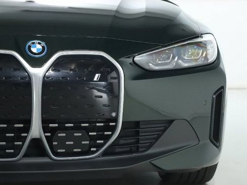 Used 2023 BMW i4 eDrive40 RWD image 8