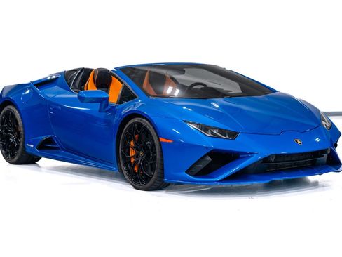 Used 2021 Lamborghini Huracan EVO RWD image 2
