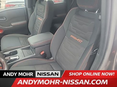 Used 2022 Nissan Frontier PRO-4X image 16