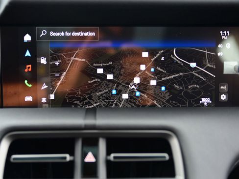 Used 2025 Porsche Taycan image 32