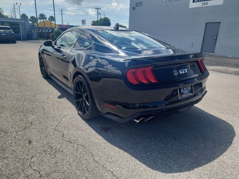 Used 2020 Ford Mustang GT RWD image 3