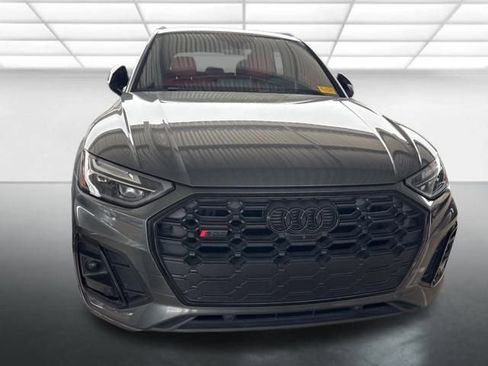 Used 2024 Audi SQ5 Premium Plus image 2