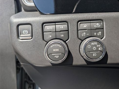 New 2026 Chevrolet Silverado 1500 LT Trail Boss w/ LT Trail Boss Premium Package image 17