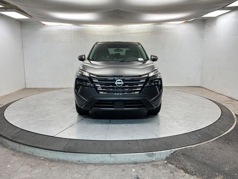 New 2026 Nissan Rogue SV image 8