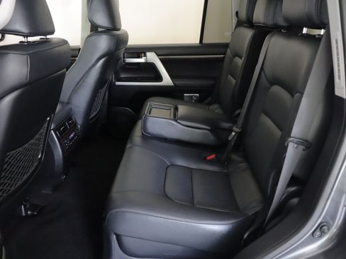 Used 2021 Toyota Land Cruiser AWD/4WD image 11