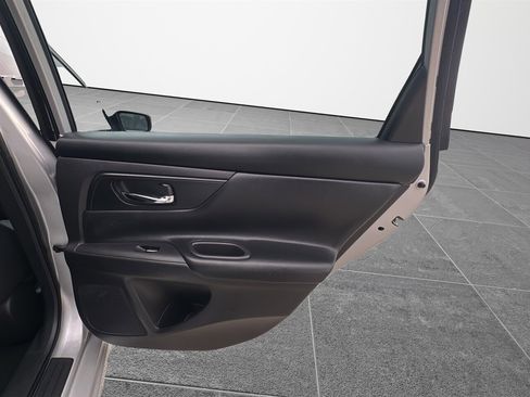 Used 2016 Nissan Altima 2.5 S w/ Power Driver Seat Package image 14