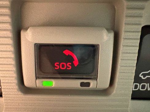 Certified 2024 Toyota RAV4 XLE w/ Convenience Package image 17