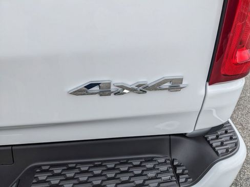 New 2026 RAM 1500 4x4 Crew Cab image 26