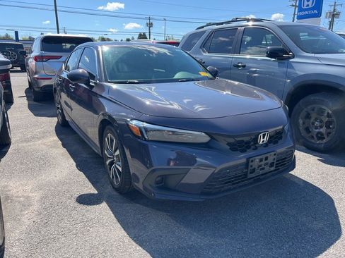Used 2023 Honda Civic EX-L image 3