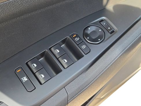 Certified 2026 Kia Sportage LX FWD image 16