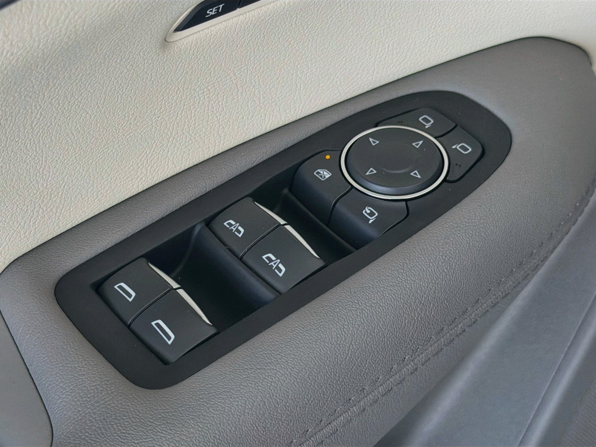 Certified 2023 Cadillac XT5 Premium Luxury FWD image 24