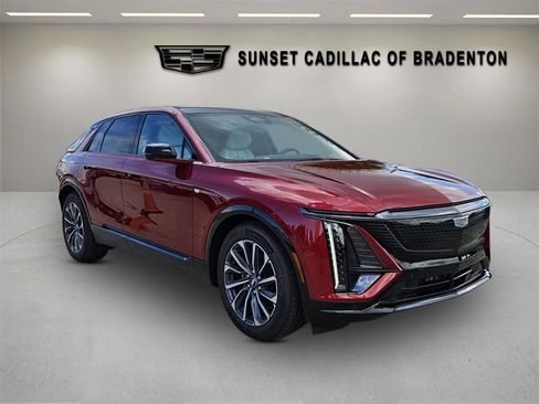 New 2025 Cadillac Lyriq Sport RWD image 1