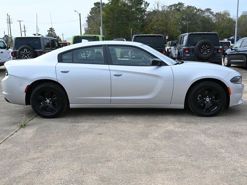Used 2023 Dodge Charger SXT image 6