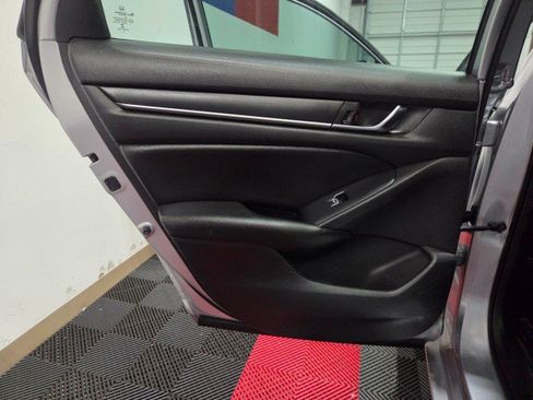 Used 2020 Honda Accord LX image 30