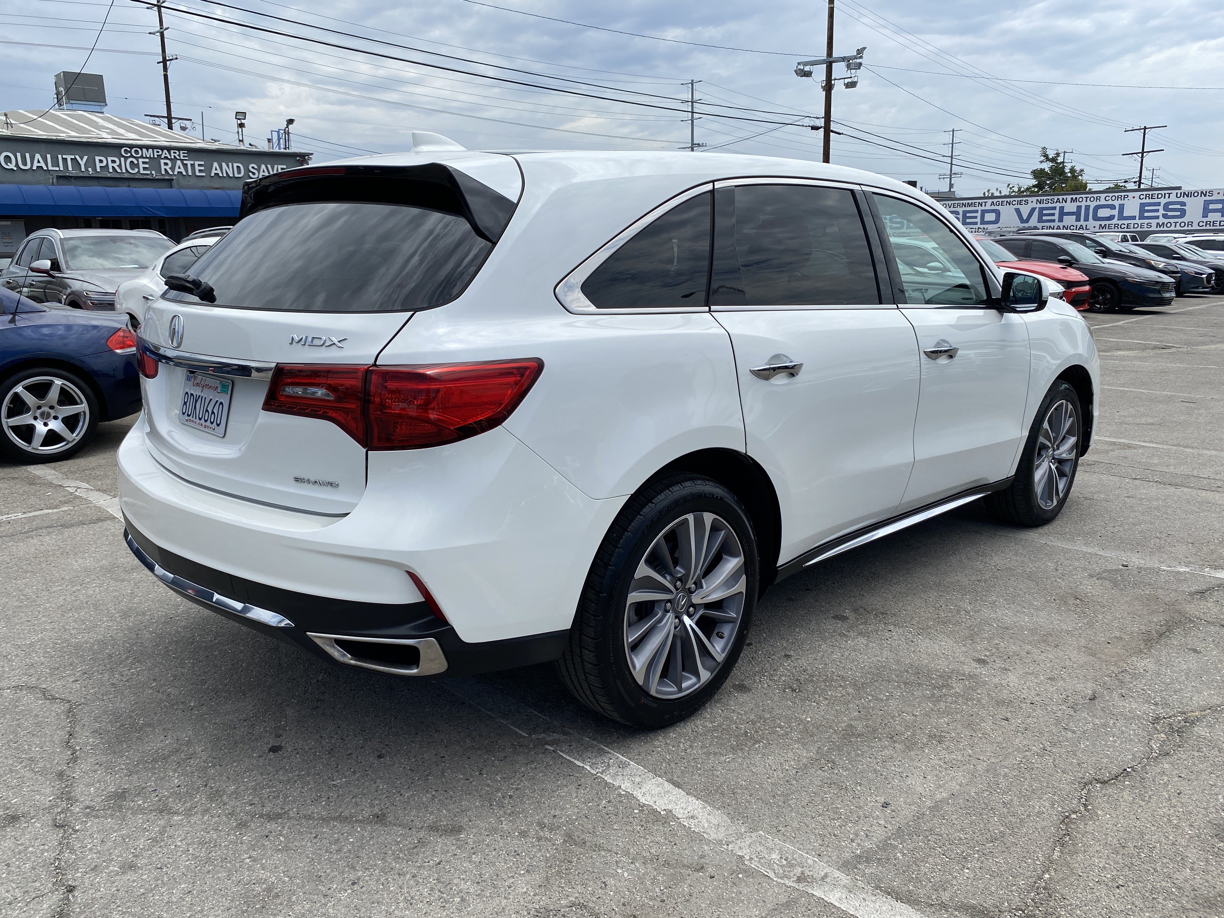 Used 2018 Acura MDX w/ Technology Package AWD/4WD image 9