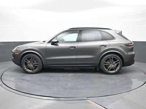 Certified 2021 Porsche Cayenne S image 2
