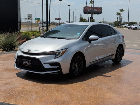Used 2024 Toyota Corolla SE FWD image 5