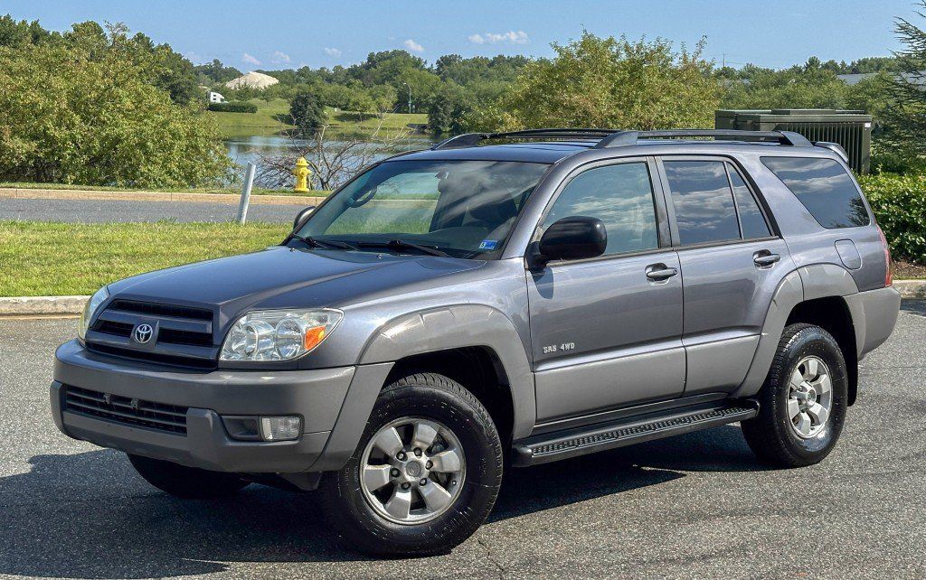 Used 2003 Toyota 4Runner SR5 w/ 4Runner Convenience Pkg AWD/4WD image 3