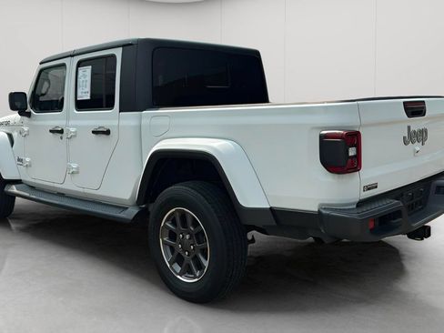 Used 2020 Jeep Gladiator Overland AWD/4WD image 8