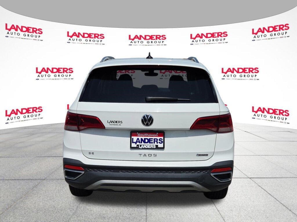 Used 2024 Volkswagen Taos SE AWD/4WD image 4