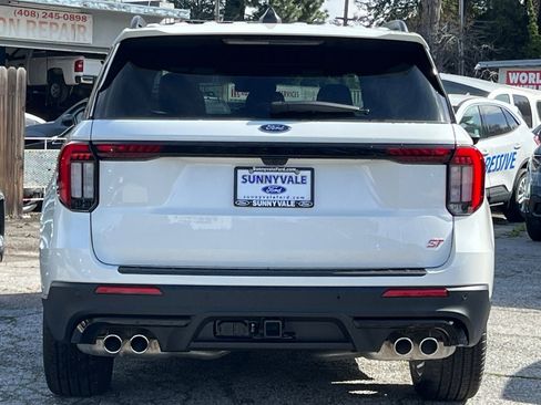 New 2026 Ford Explorer ST w/ Sun And Sound Package image 13