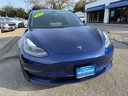 Used 2022 Tesla Model 3 Standard Range image 14