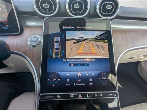 Used 2025 Mercedes-Benz C 300 Sedan image 10