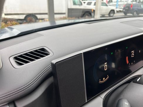 Used 2025 Hyundai Santa Fe SEL image 37