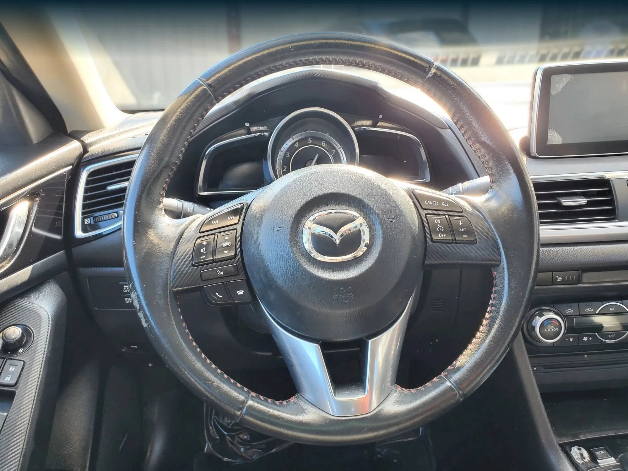 Used 2015 MAZDA MAZDA3 s Touring FWD image 34