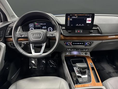 Used 2023 Audi Q5 2.0T Premium Plus w/ Premium Plus Package image 5