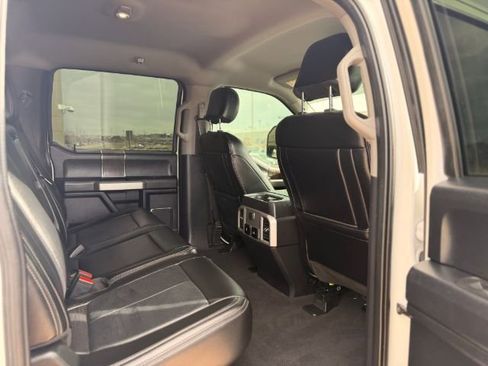 Used 2021 Ford F250 Lariat w/ Lariat Value Package image 21