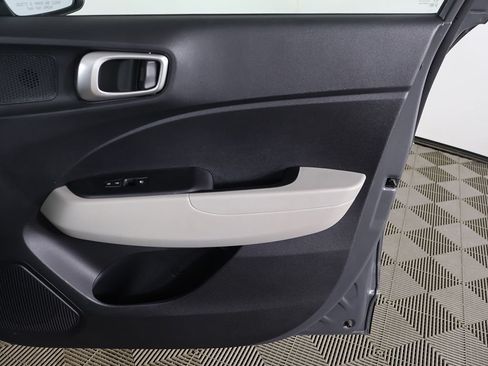 Certified 2026 Hyundai Venue SEL FWD image 20