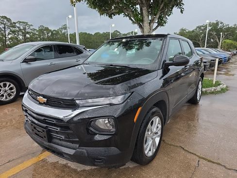 Used 2023 Chevrolet TrailBlazer LS FWD image 1