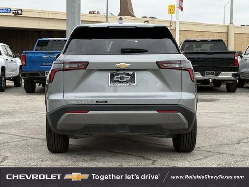 Used 2025 Chevrolet Equinox LT image 7