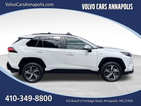 Used 2022 Toyota RAV4 SE w/ Weather & Moonroof Package AWD/4WD image 8