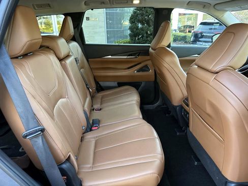 Certified 2024 INFINITI QX60 Sensory w/ Cargo Package image 18