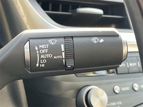 Used 2021 Lexus ES 350 Ultra Luxury w/ Accessory Package 2 image 44