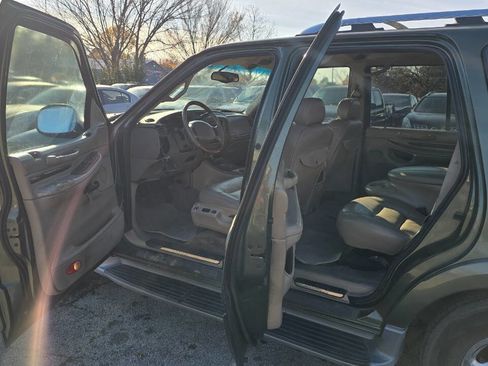 Used 2001 Lincoln Navigator 2WD image 8