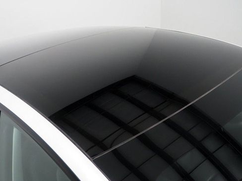 Used 2023 Tesla Model 3 RWD image 4