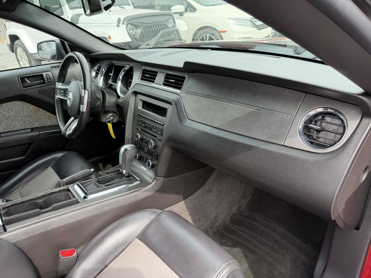 Used 2013 Ford Mustang Coupe w/ V6 Performance Pkg RWD image 9