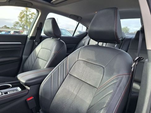 Used 2024 Nissan Altima 2.5 SR w/ SR Premium Package image 10