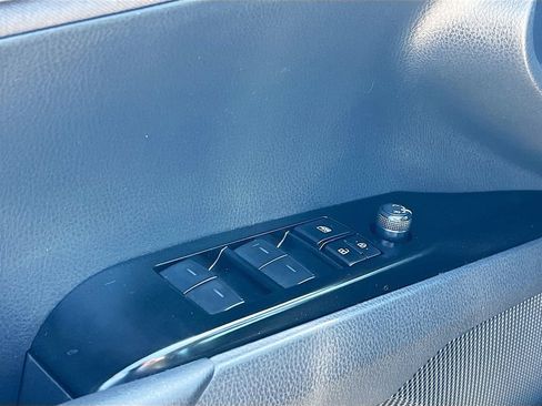 Used 2025 Toyota Camry LE FWD image 17