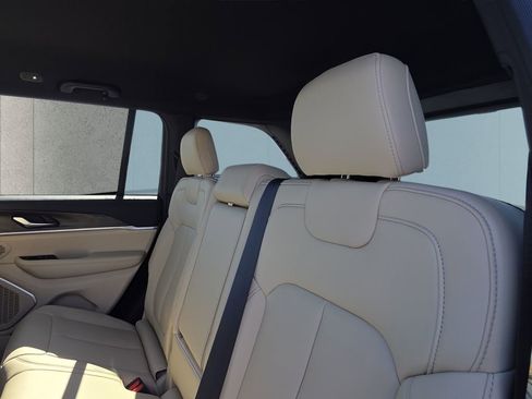 New 2026 Jeep Grand Cherokee Limited image 7
